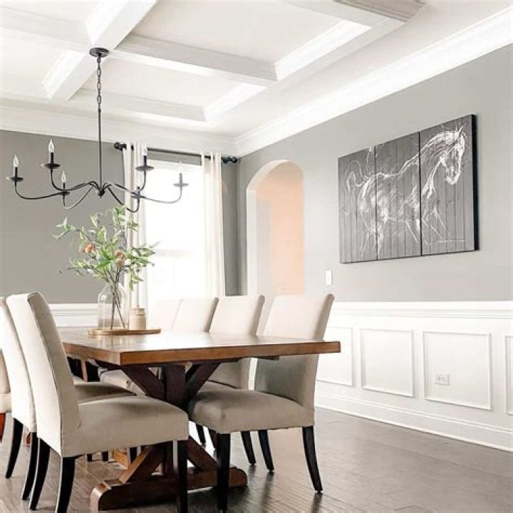 Are gray walls still in style 2022?