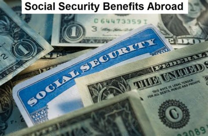 Can a US citizen receive Social Security while living abroad?