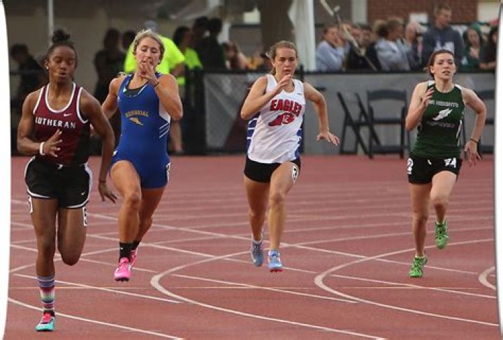 Can D2 athletes go pro?