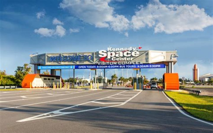 Can you visit the Kennedy Space Center on a launch day?
