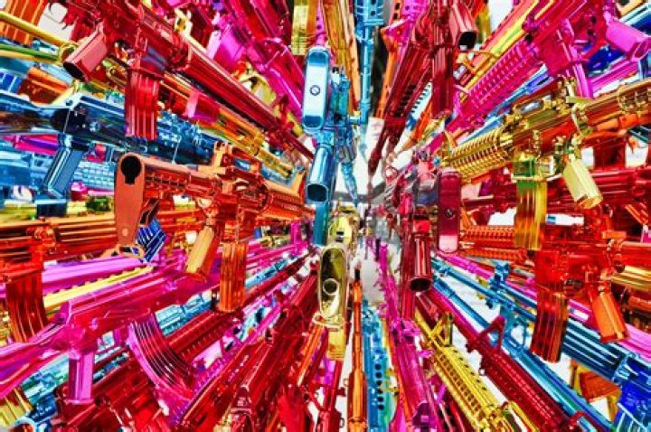 Do arms dealers make money?