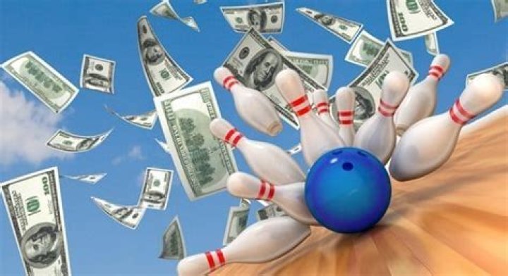Do bowlers get paid?
