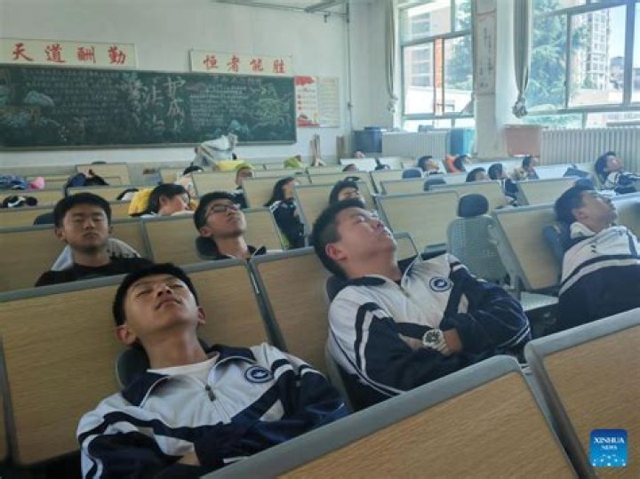 Do Chinese schools have naps?