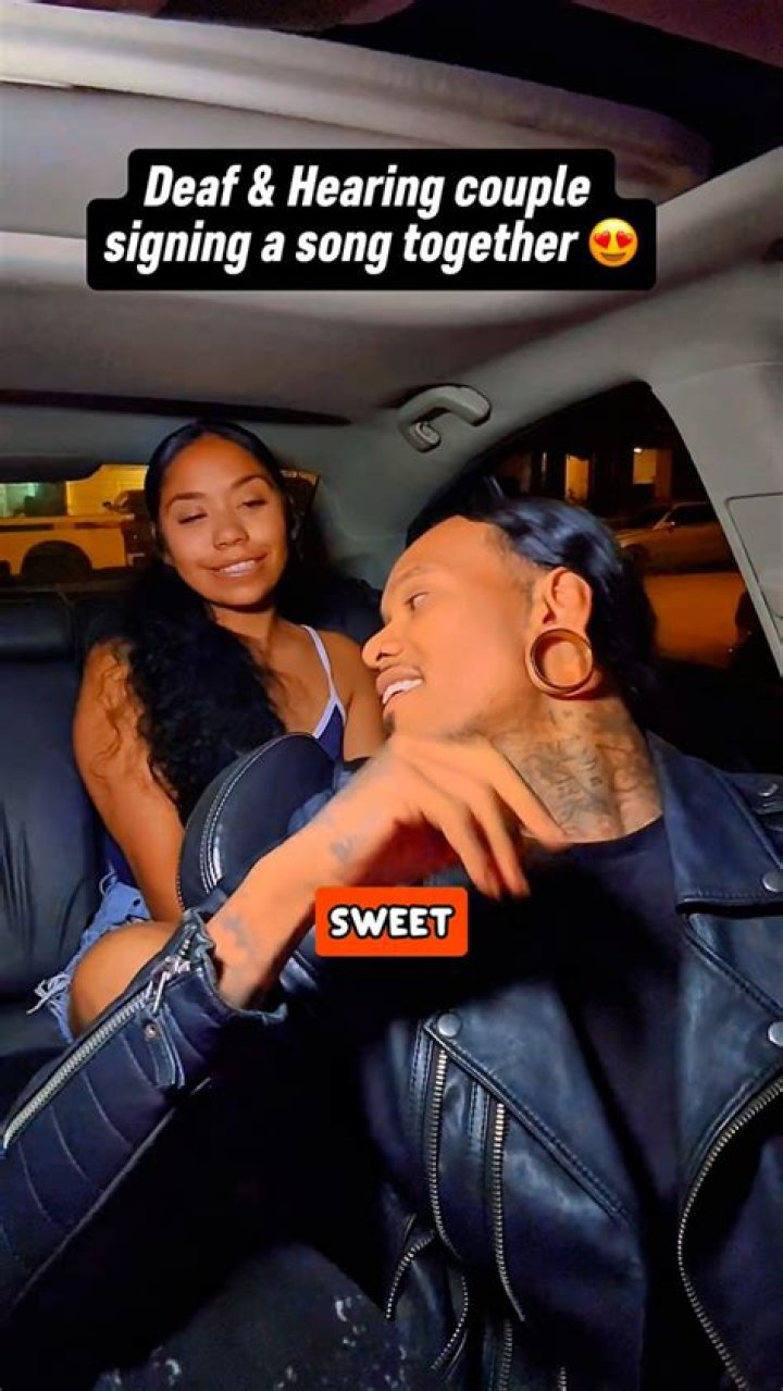 Do couples smell the same?