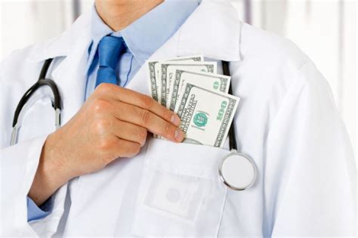 Do doctors with their own practice make more money?