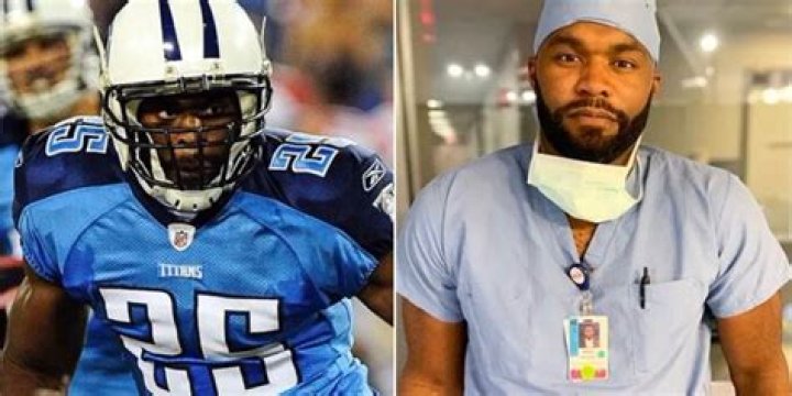 Do NFL players make more than doctors?