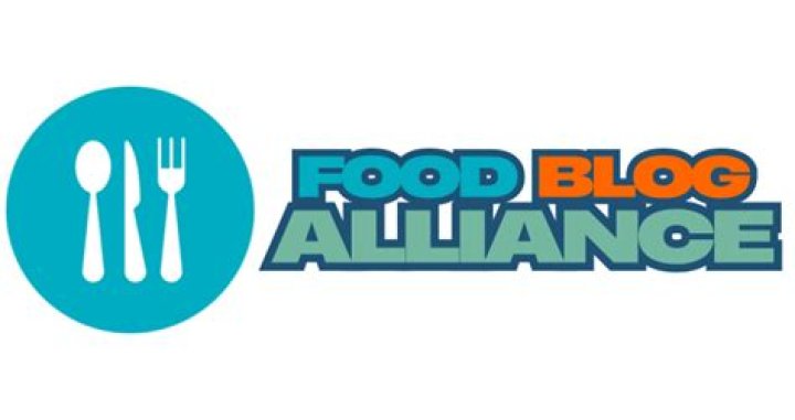 Does baking soda raise alkalinity?