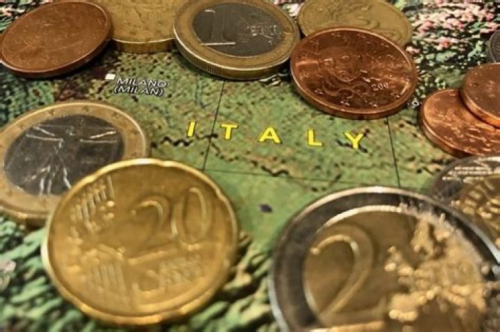Does Italy use euros or lira?
