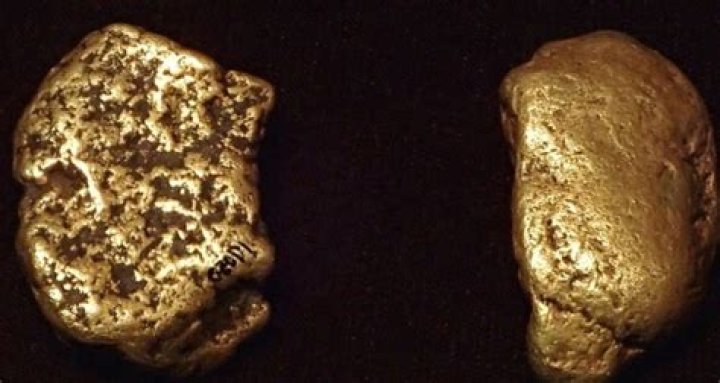 Does white gold rust in water?