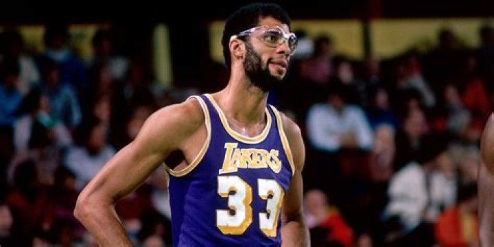 Has anyone blocked Kareem Abdul-Jabbar skyhook?
