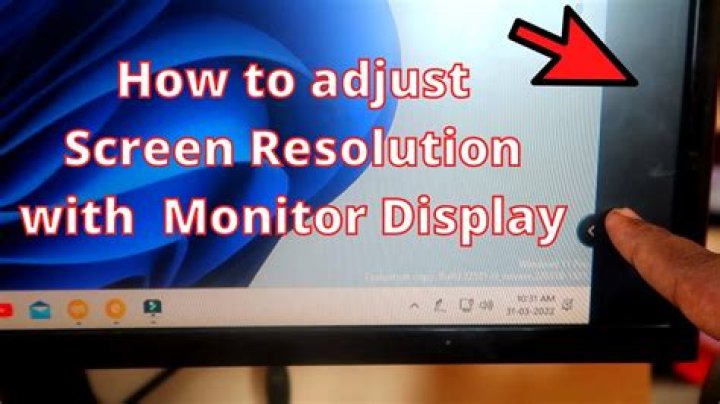 How do I fix my monitor screen size?