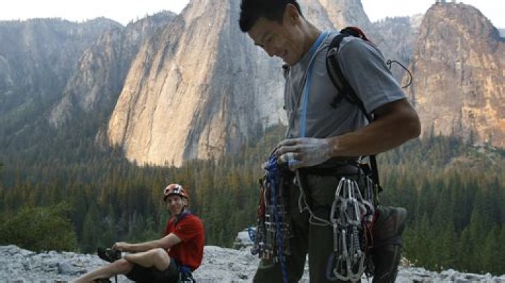How do rock climbers poop?