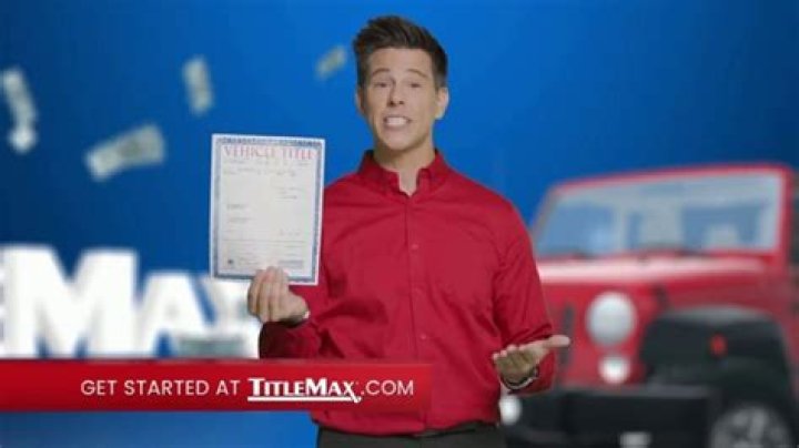 How do TitleMax employees get paid?