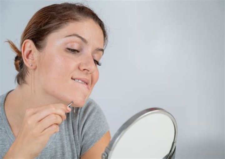 How do u get rid of chin hair?
