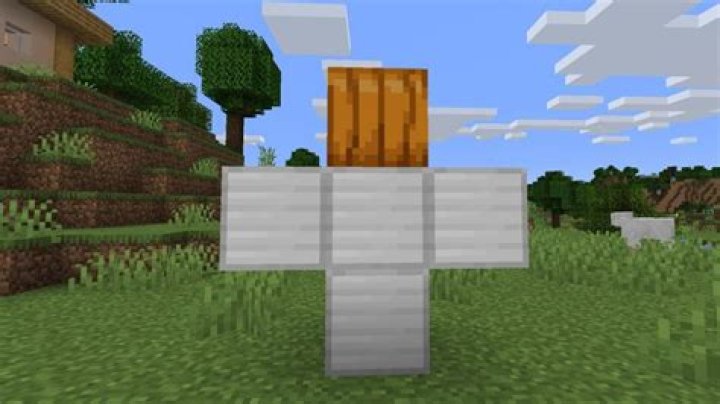 How do you make a pumpkin golem in Minecraft?
