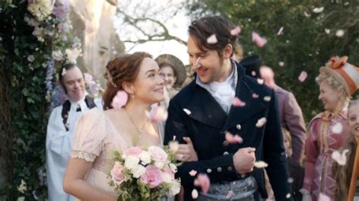 How does Georgiana react to this opportunity?