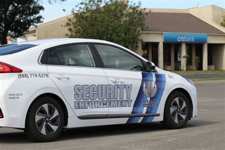 How does Peralta get out of jail?