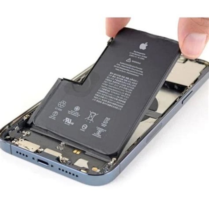 How long should iPhone 13 battery last?
