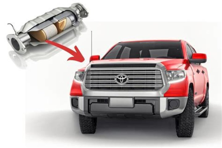 How many catalytic converters does a 2021 Toyota Tundra have?