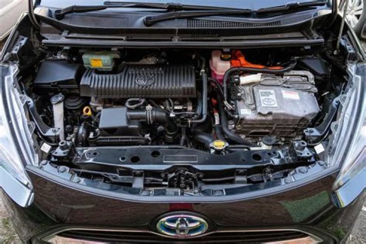 How many miles do Toyota engines last?