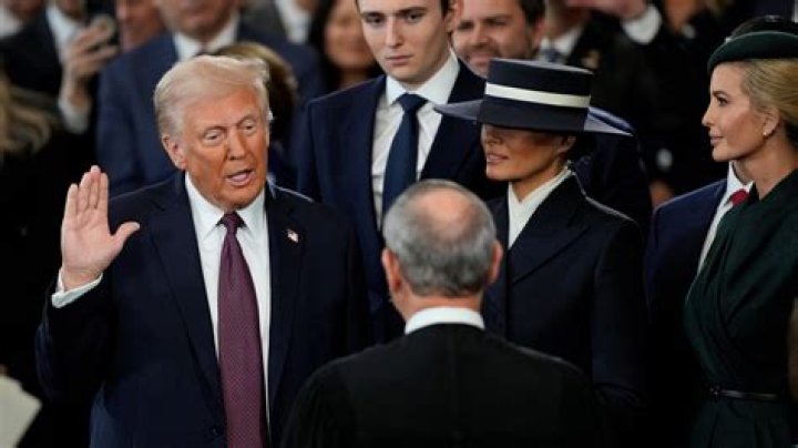 How many security guards does the President have?