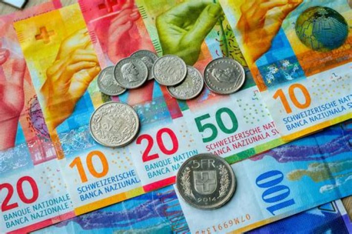 How many Swiss francs make a euro?