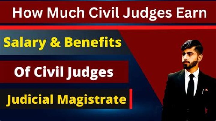 How much a judge earns in South Africa?