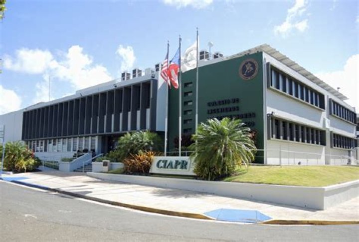 How much are nurses paid in Puerto Rico?