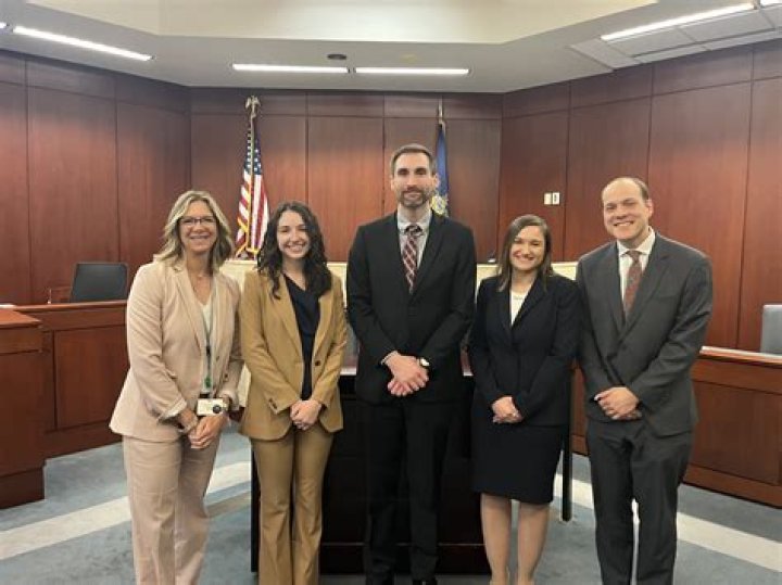 How much do assistant district attorneys make in NYC?