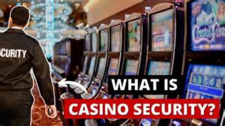 How much do casino pit managers make?
