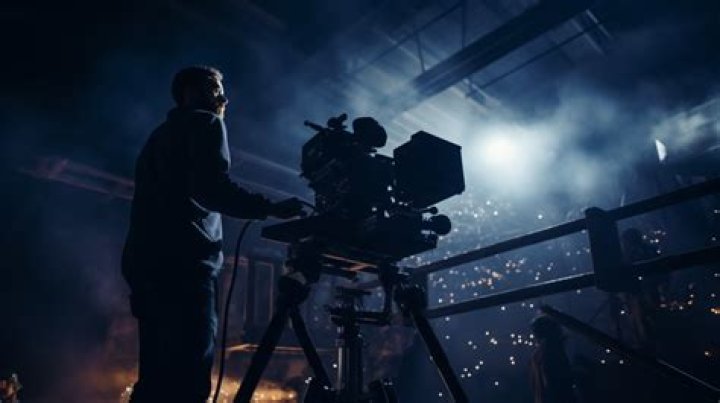 How much do filmmakers get paid?