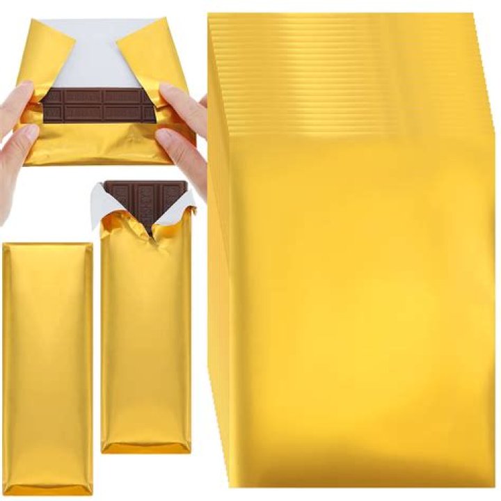 How much do gift wrappers make?