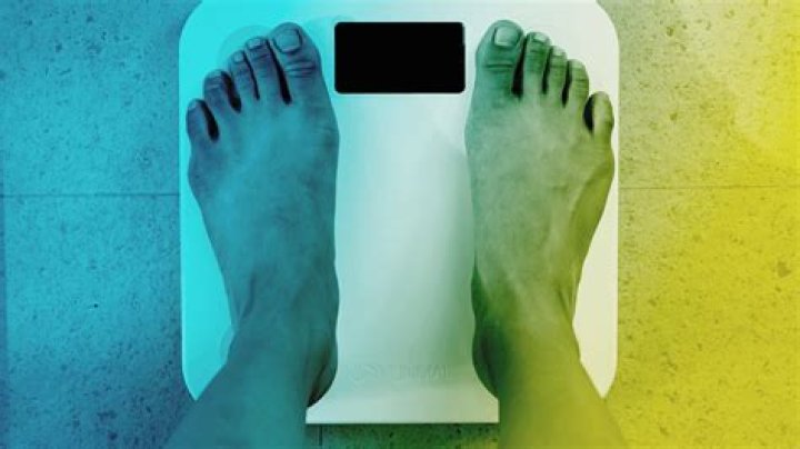 How much do you have to weigh to be a cheerleader?