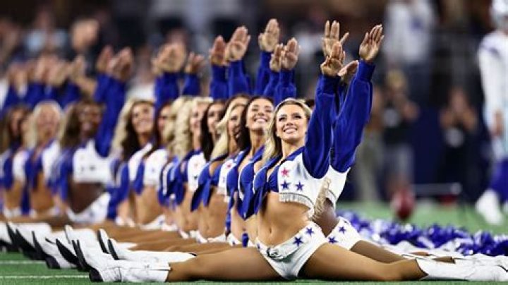How much does a pro NFL cheerleader make?
