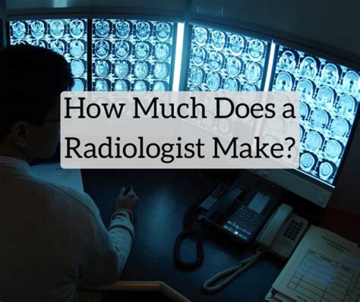 How much does a radiologist get paid a day?