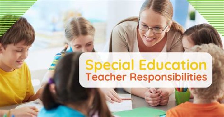 How much does a special needs teacher assistant earn?