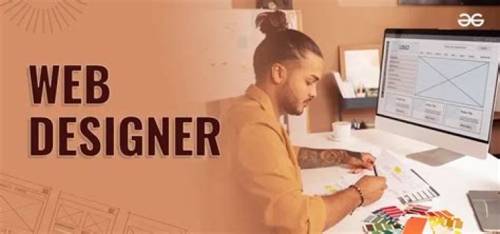 How much does a web designer make yearly?