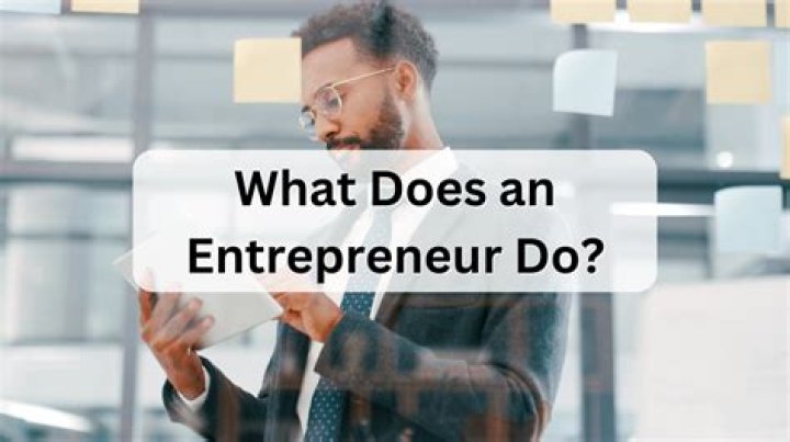 How much does an entrepreneur in residence make?