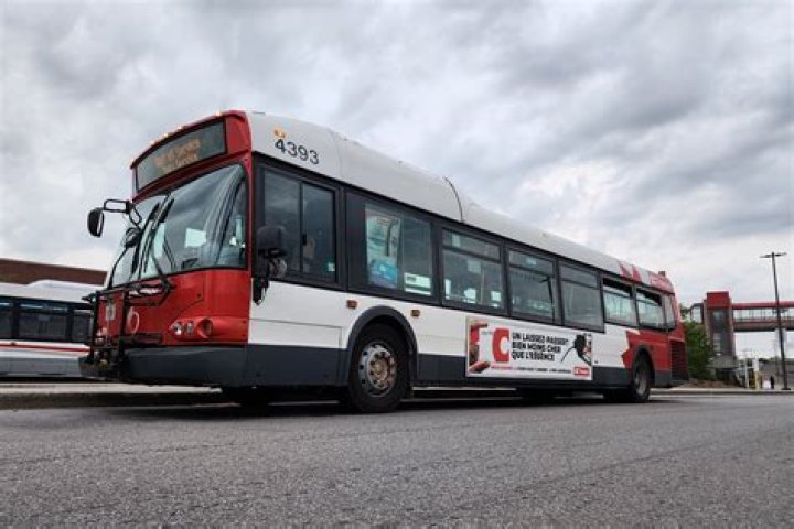 How much does an OC Transpo bus driver make?