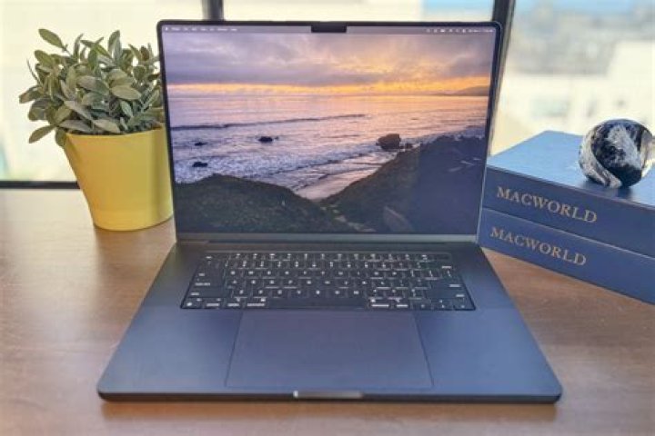 How much does Mac books cost?