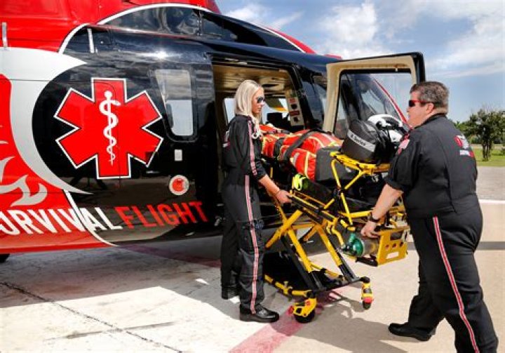 How much money does a Life flight nurse make?