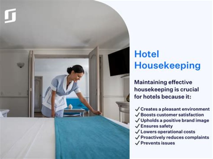 How much tip do you leave for hotel housekeeping?
