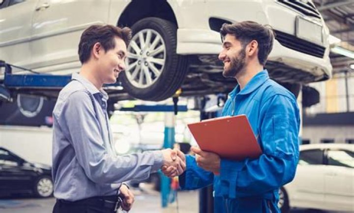 Is automotive service advisor a good career?