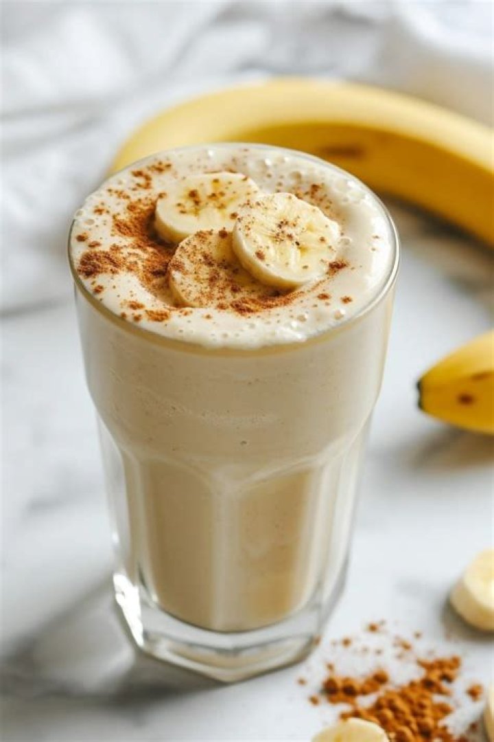 Is banana and cinnamon good before bed?