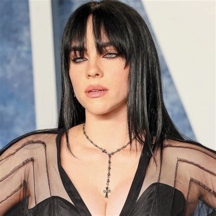 Is Billie Eilish brunette now?