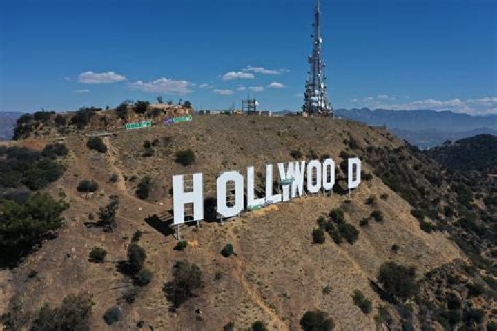 Is Hollywood bigger than Bollywood?