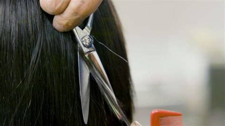 Is it OK not to tip hairdresser?