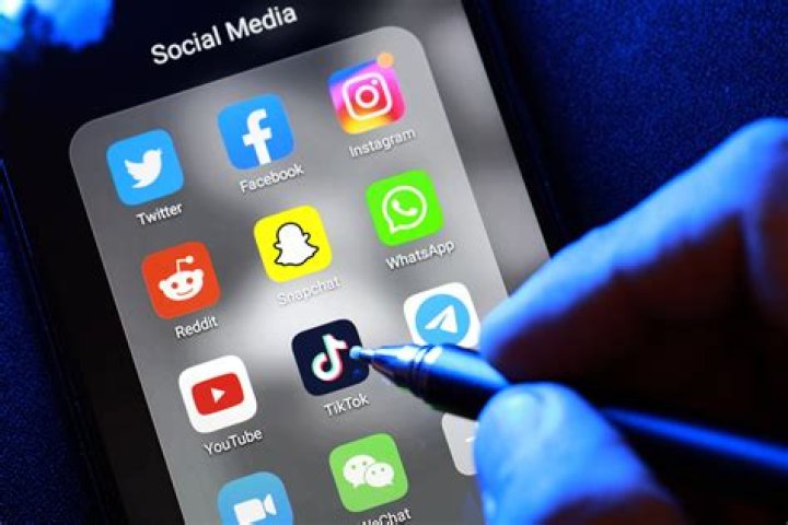 Is it OK not to use social media?