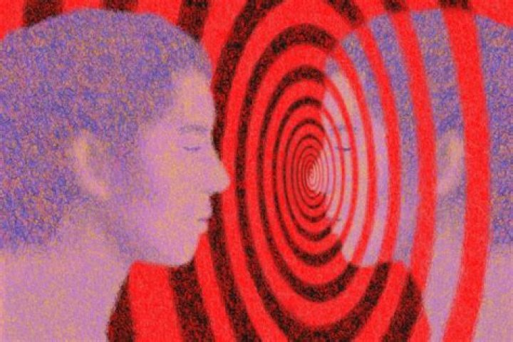 Is there an animal that can hypnotize?