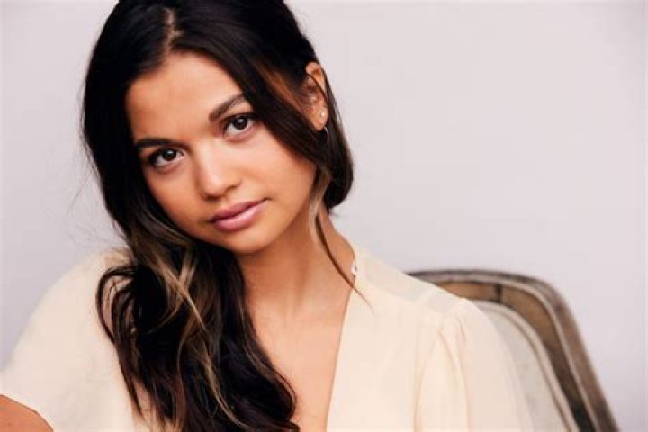 Was Sue pregnant in Carrie?